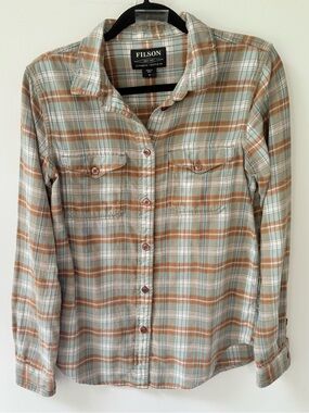 Filson Women’s Long Sleeve Button Up Shirt size medium